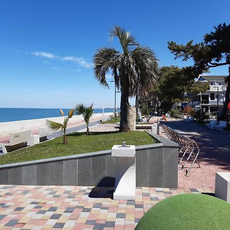 Apartment Mandarin Kobuleti Exterior photo